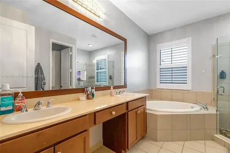 3345 W 95th Terrace Hialeah FL 33018