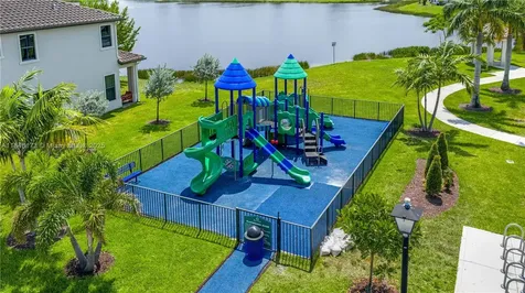 3345 W 95th Terrace Hialeah FL 33018