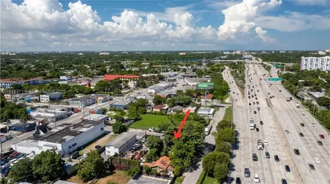 652 NW 31st Street Miami FL 33127