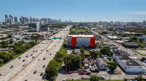 652 NW 31st Street Miami FL 33127