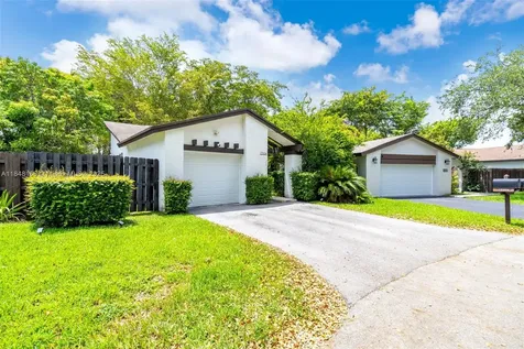 13564 SW 108th Street Circle N Miami FL 33186