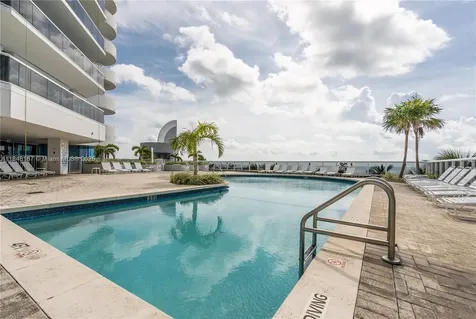 6301 Collins Avenue Miami Beach FL 33141