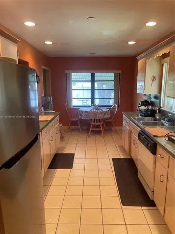 2730 NE 8th Street Pompano Beach FL 33062