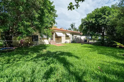 9400 Abbott Avenue Surfside FL 33154