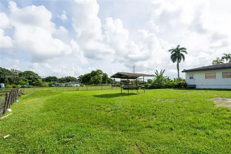 1921 SW 112th Avenue Davie FL 33325