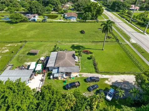 1921 SW 112th Avenue Davie FL 33325