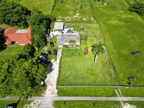1921 SW 112th Avenue Davie FL 33325