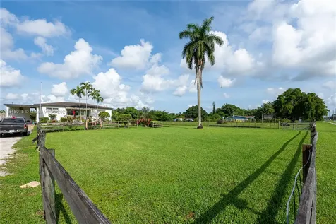 1921 SW 112th Avenue Davie FL 33325