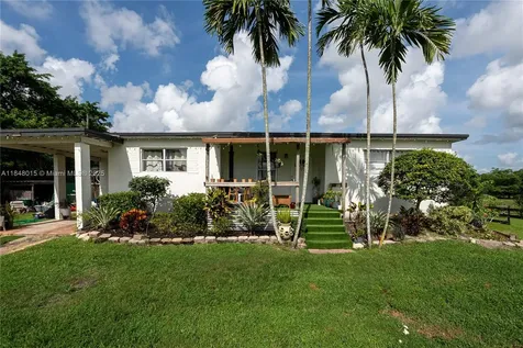 1921 SW 112th Avenue Davie FL 33325