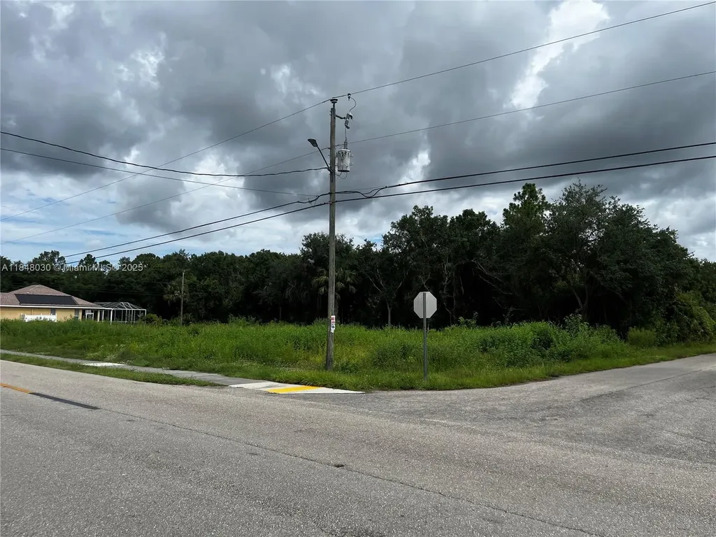 1707 E 6th Street Lehigh Acres FL 33972