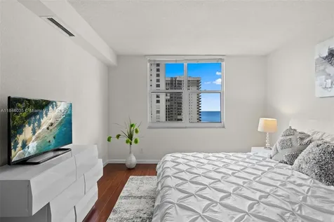 2501 S Ocean Drive (AVAIL 04/01/2026) Hollywood FL 33019