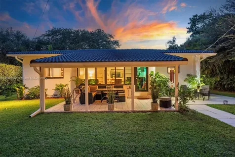 10551 NE 3rd Avenue Miami Shores FL 33138