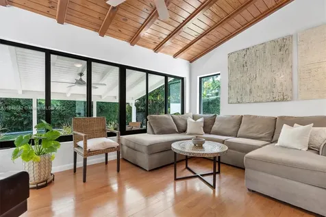 10551 NE 3rd Avenue Miami Shores FL 33138