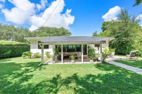 10551 NE 3rd Avenue Miami Shores FL 33138
