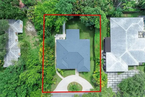 10551 NE 3rd Avenue Miami Shores FL 33138