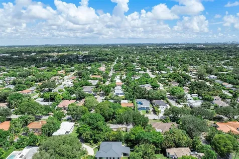 10551 NE 3rd Avenue Miami Shores FL 33138
