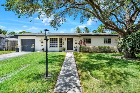 9811 SW 195th Street Cutler Bay FL 33157