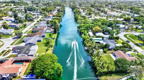 9811 SW 195th Street Cutler Bay FL 33157