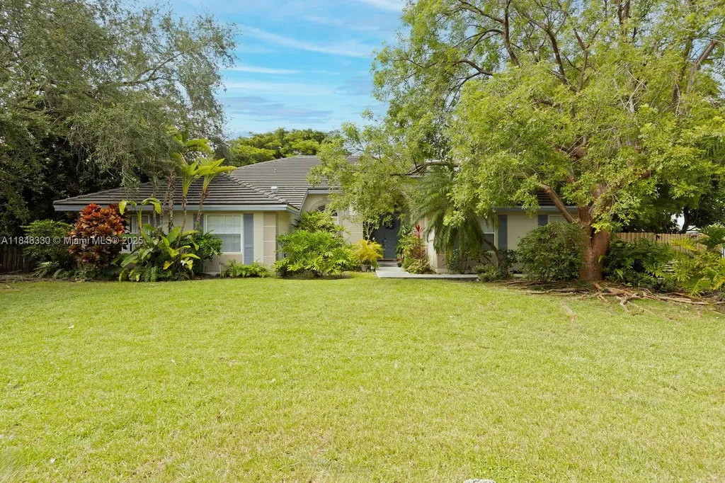 7962 SW 185th Street Cutler Bay FL 33157