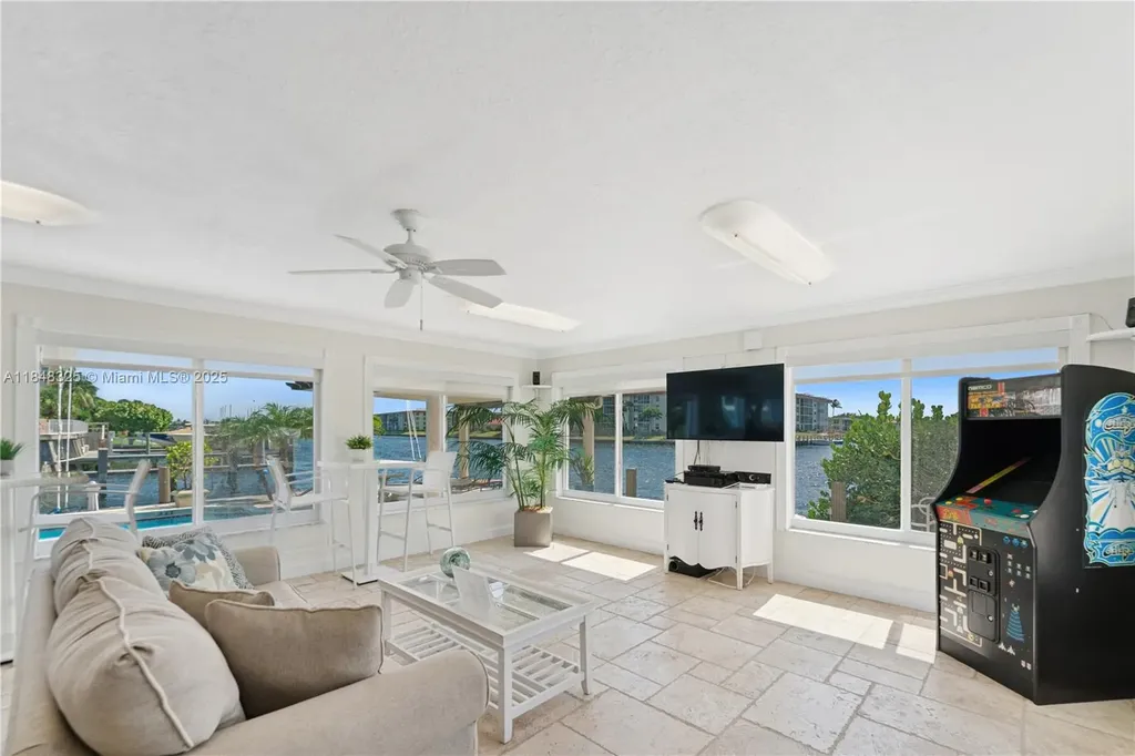 1160 Hillsboro Mile Hillsboro Beach FL 33062
