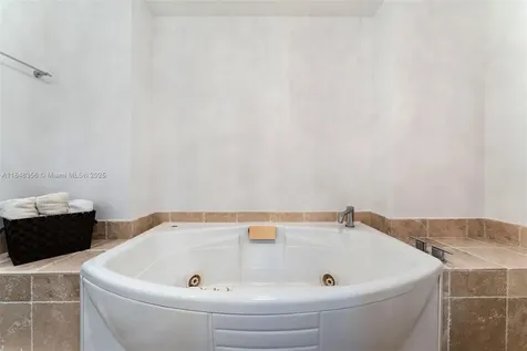 18201 Collins Avenue Sunny Isles Beach FL 33160