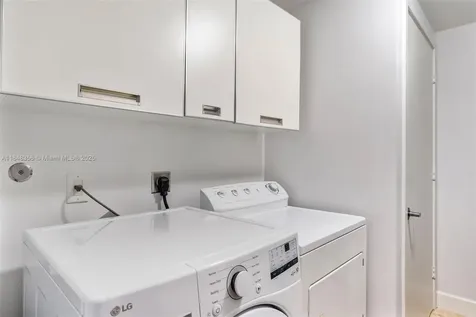 18201 Collins Avenue Sunny Isles Beach FL 33160