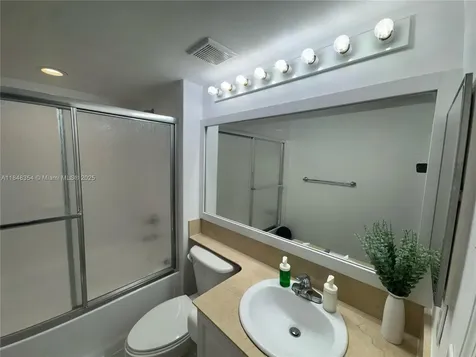 1155 Brickell Bay Drive Miami FL 33131