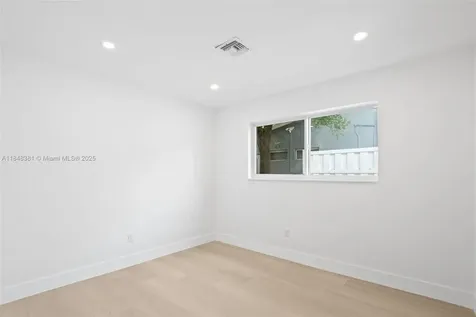 2825 NE 9th Avenue Wilton Manors FL 33334