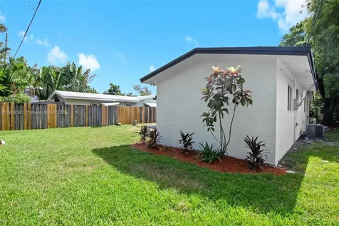 2825 NE 9th Avenue Wilton Manors FL 33334