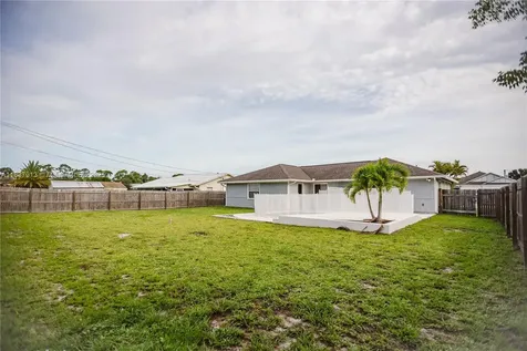 620 SE Picasso Avenue Port St. Lucie FL 34983