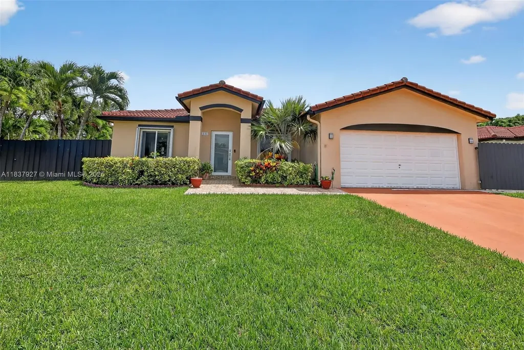 10202 SW 191st Street Cutler Bay FL 33157