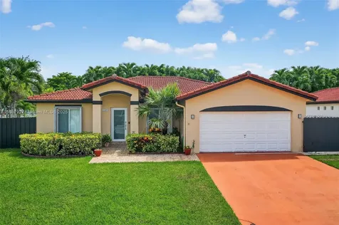 10202 SW 191st Street Cutler Bay FL 33157