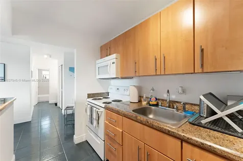 7904 West Drive North Bay Village FL 33141