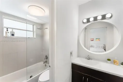 7904 West Drive North Bay Village FL 33141