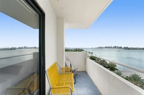 7904 West Drive North Bay Village FL 33141