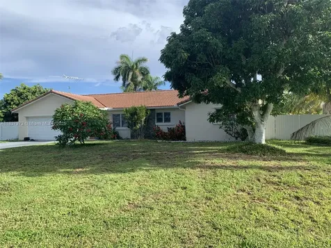 11001 SW 172nd Terrace Miami FL 33157