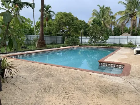 11001 SW 172nd Terrace Miami FL 33157