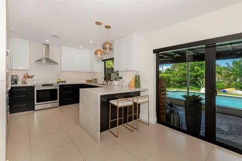 9865 SW 16th Street Miami FL 33165