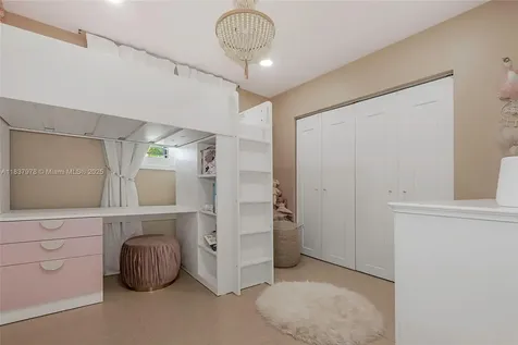 9865 SW 16th Street Miami FL 33165