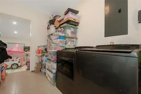 9865 SW 16th Street Miami FL 33165