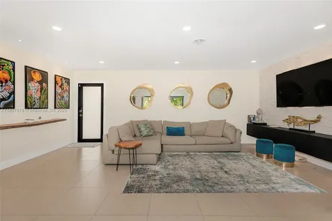 9865 SW 16th Street Miami FL 33165