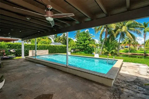 9865 SW 16th Street Miami FL 33165