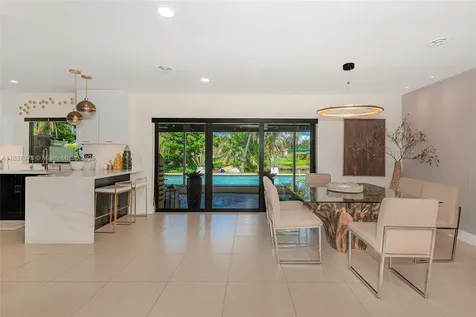 9865 SW 16th Street Miami FL 33165