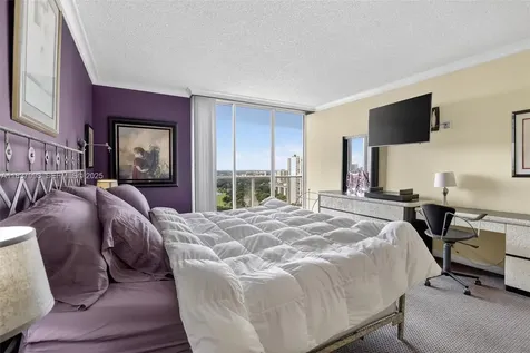 20281 E Country Club Drive Aventura FL 33180