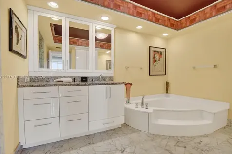 20281 E Country Club Drive Aventura FL 33180
