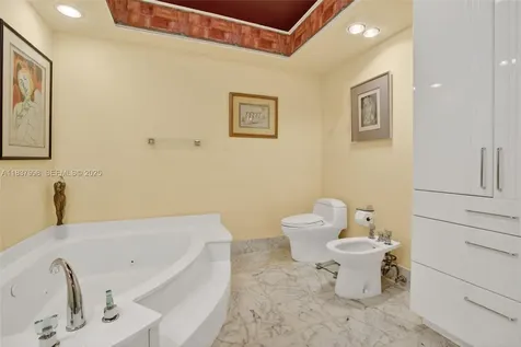 20281 E Country Club Drive Aventura FL 33180