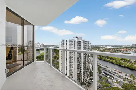 20281 E Country Club Drive Aventura FL 33180