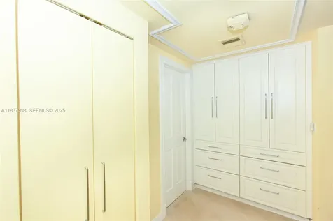 20281 E Country Club Drive Aventura FL 33180