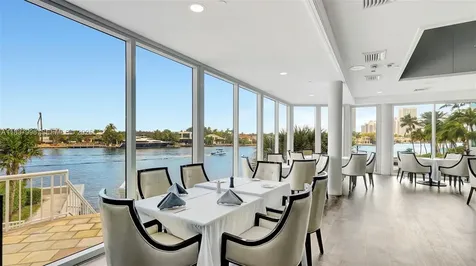 20281 E Country Club Drive Aventura FL 33180