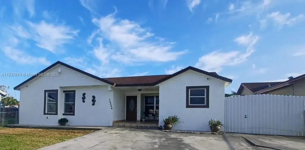 12554 SW 211th Terrace Miami FL 33177